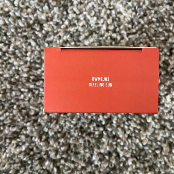 NYX bare with me jelly cheek color sizzling sun NIB 0.31 fl oz - Picture 4 of 4